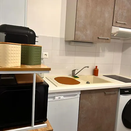 Charmant Studio - 29M2 - Renove Avec Terrasse Apartment